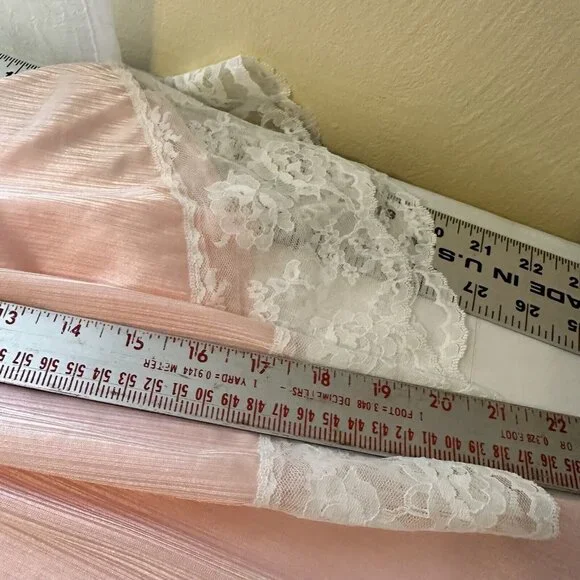 Vtg Miss Elaine Nylon Lace Nightgown & Robe Set Womens Neglige Union Made M